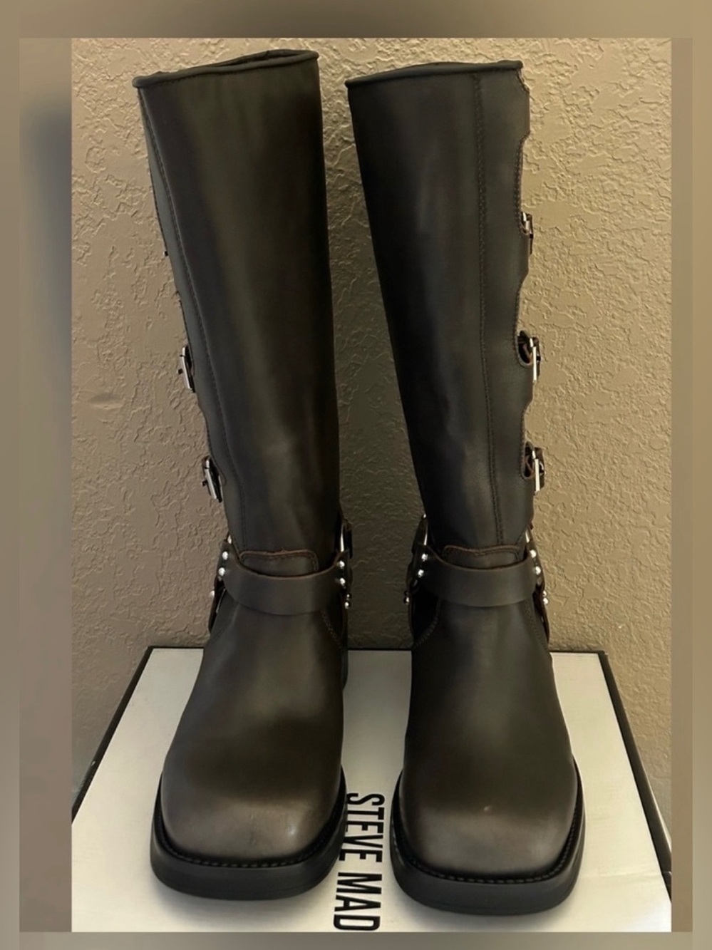 Steve Madden Women's Rocky Brown Distressed Boots Size-6.0 - Picture 5 of 9